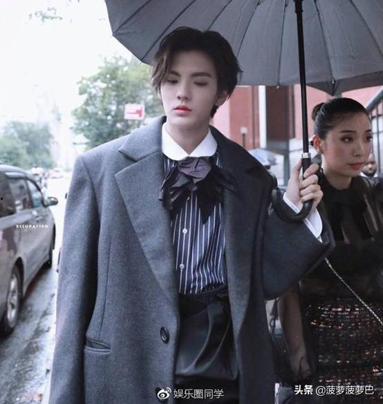 毕雯珺吃瓜娱乐视频